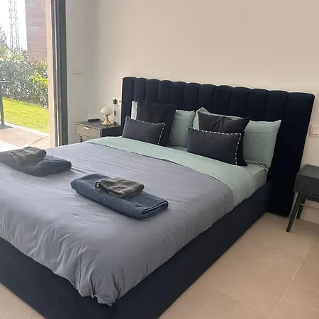Modern Garden By Cabopino Golf Apartmán