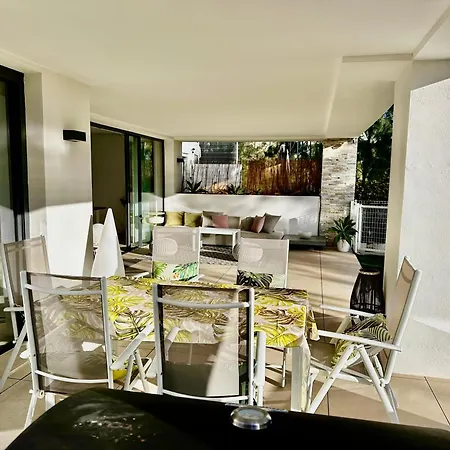 Modern Garden By Cabopino Golf Apartment Marbella